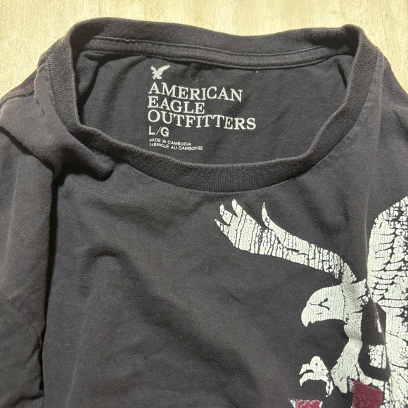 American Eagle Outfitters Y2K Black Tee with Eagle Graphic - Picture 4 of 4